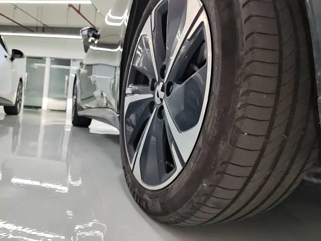 NIO ET5T — миниатюра 22