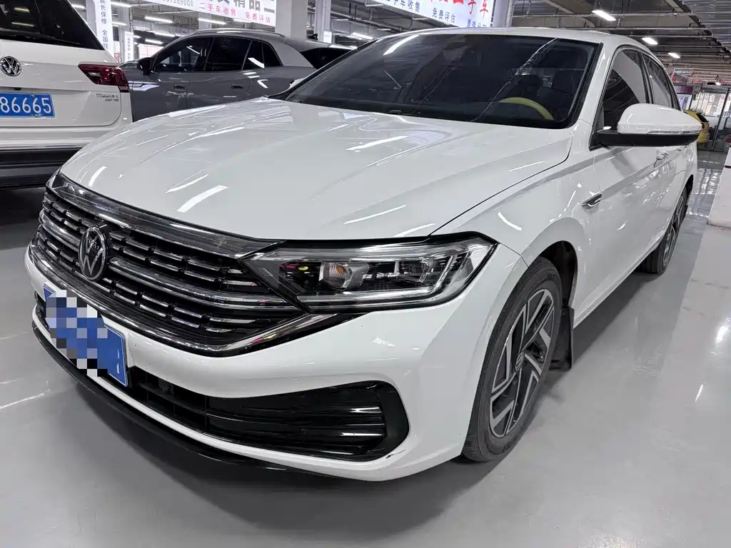 Volkswagen Sagitar 2023