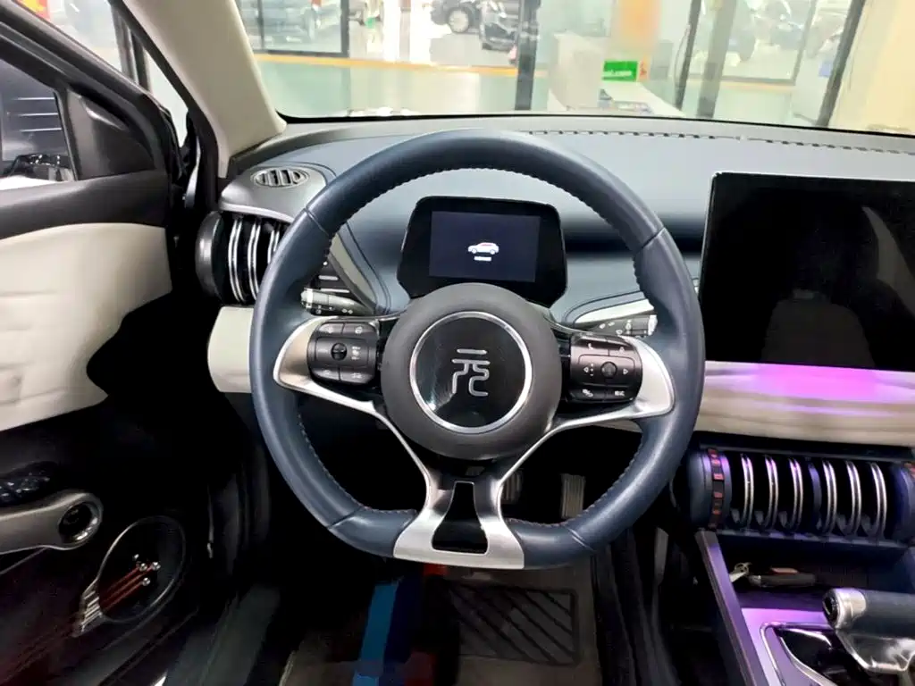 BYD Yuan Plus — миниатюра 11