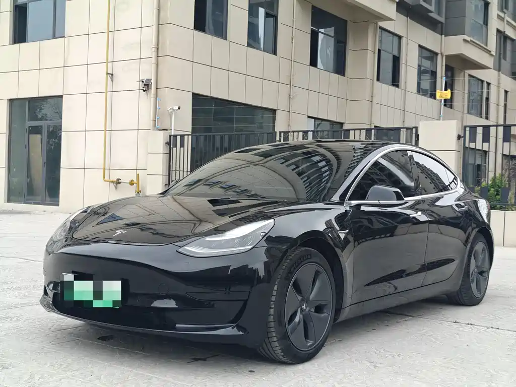 Tesla Model 3 2020