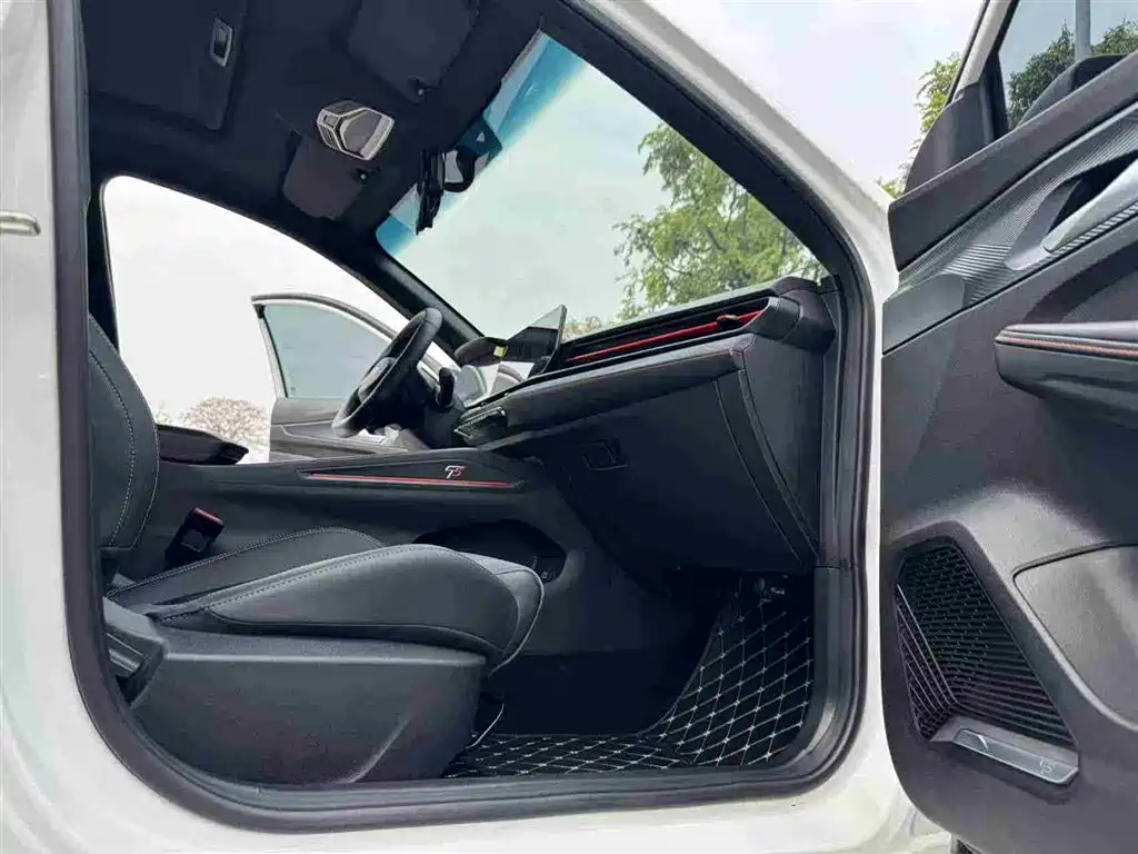 GEELY AUTOMOBILE BINRUI