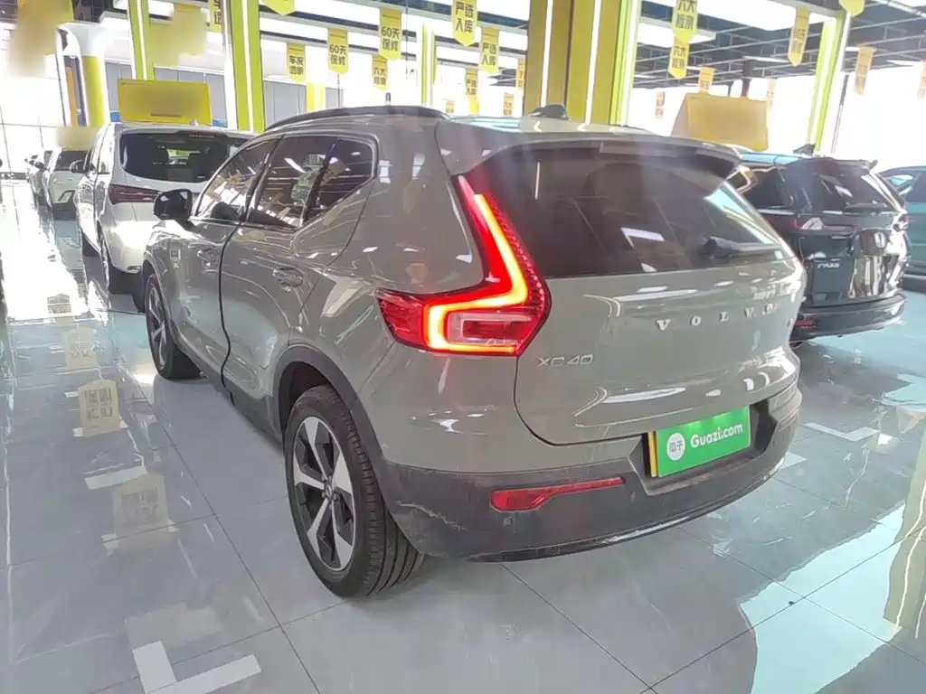 Volvo XC40 — миниатюра 5
