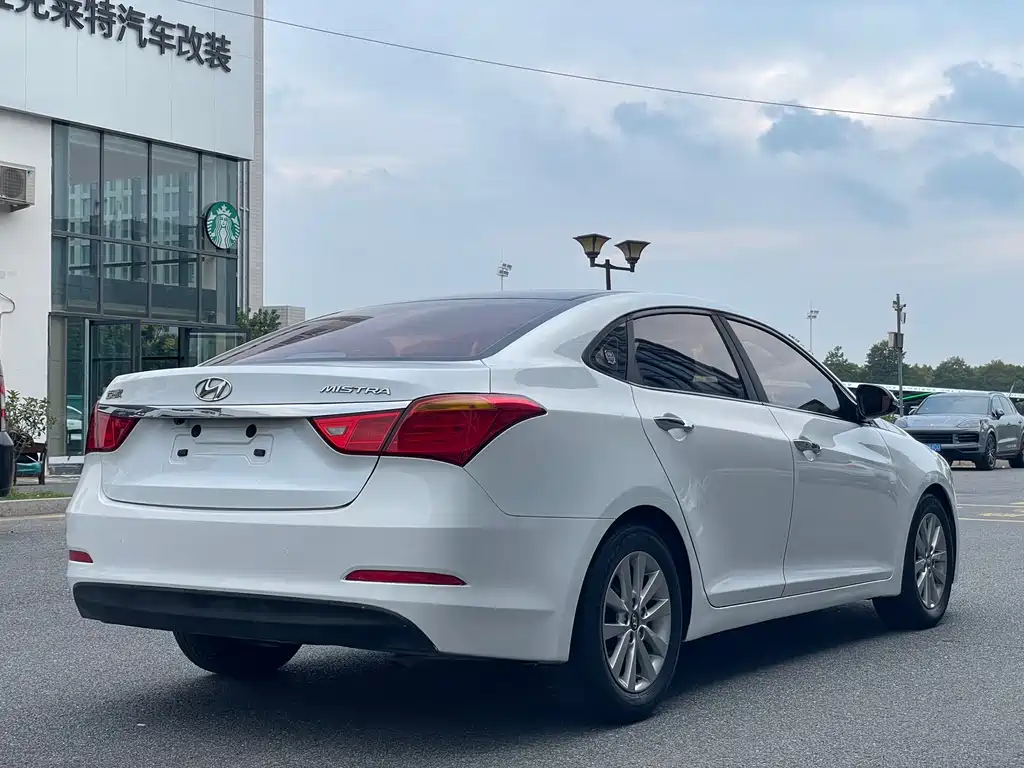 Hyundai Mistra — миниатюра 17