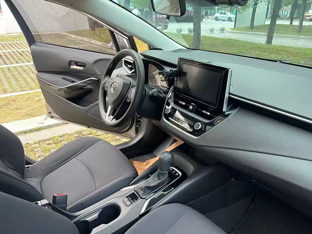 Toyota Corolla — миниатюра 14