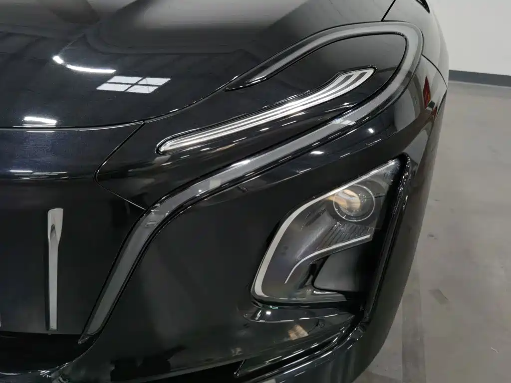 Hongqi Hongqi E-QM5 — миниатюра 7