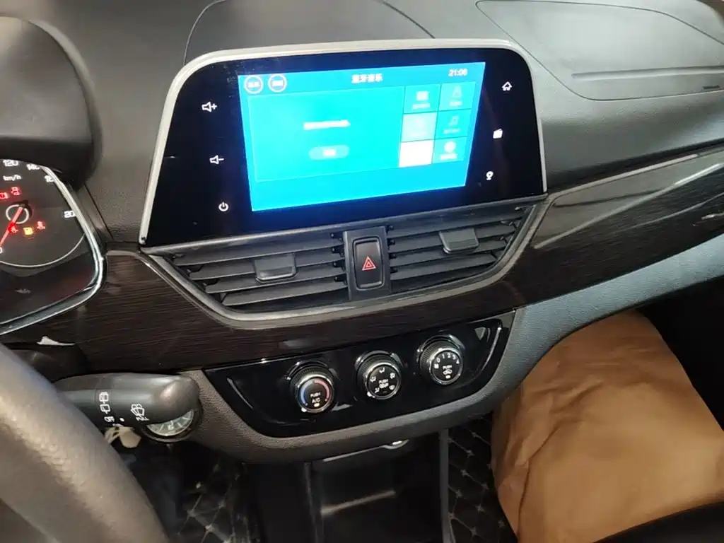 Baojun 310 — миниатюра 13