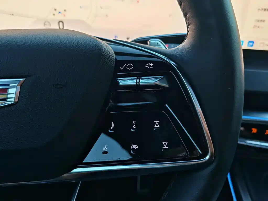 Cadillac XT5 — миниатюра 30