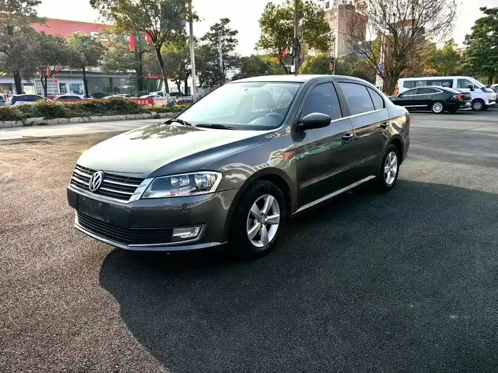 Volkswagen Lavida 2014