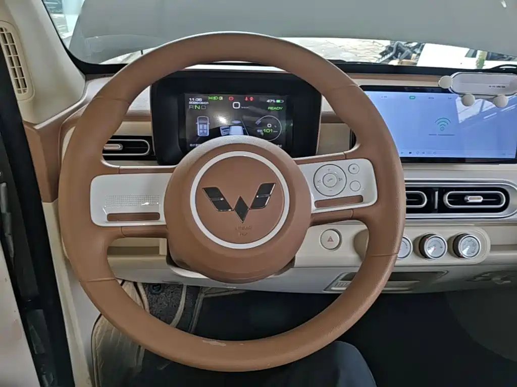 Wuling MINIEV — миниатюра 11
