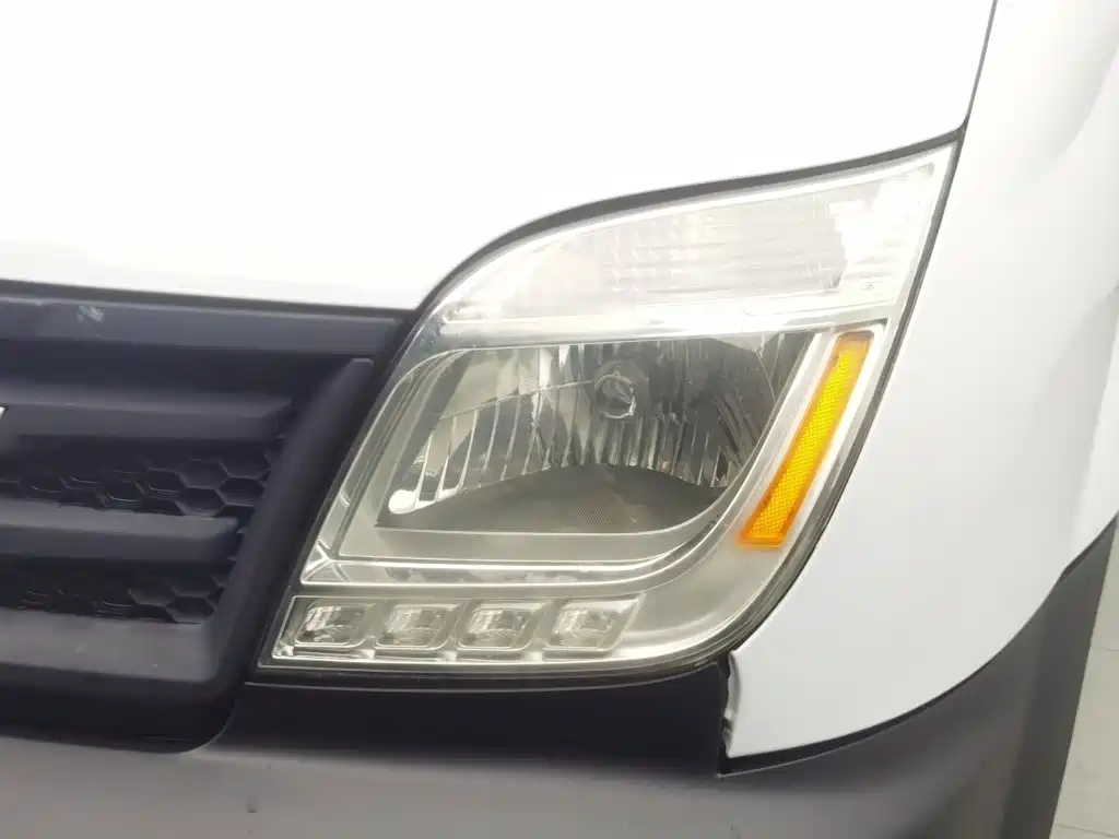 MAXUS V80 — миниатюра 7