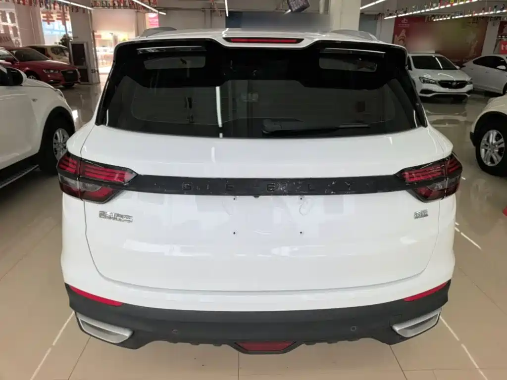 Geely Binyue — миниатюра 6