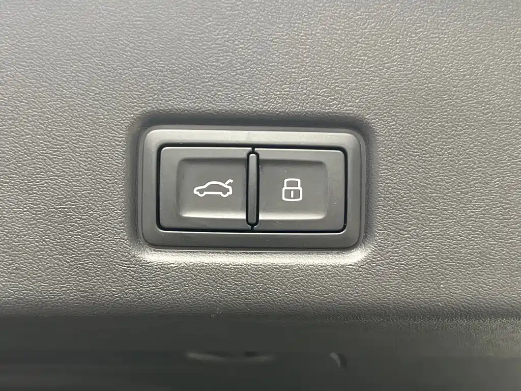 Audi Q6 — миниатюра 16