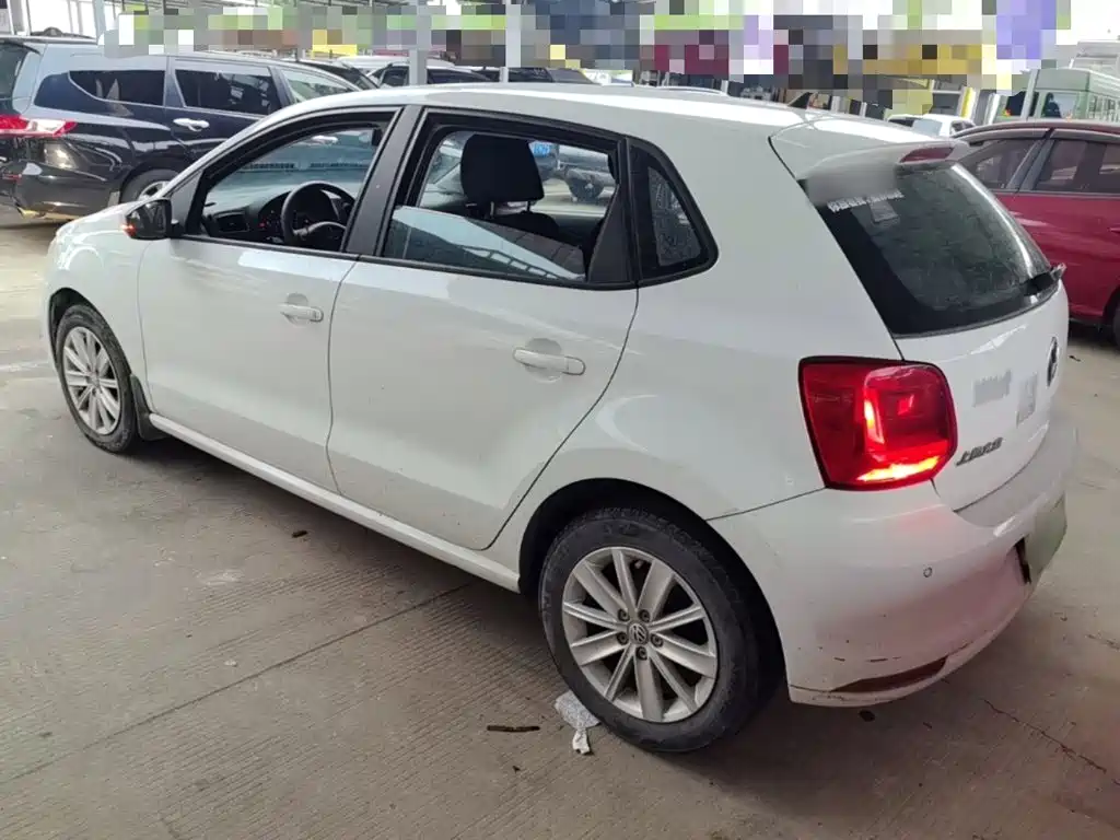 Volkswagen Polo — миниатюра 5