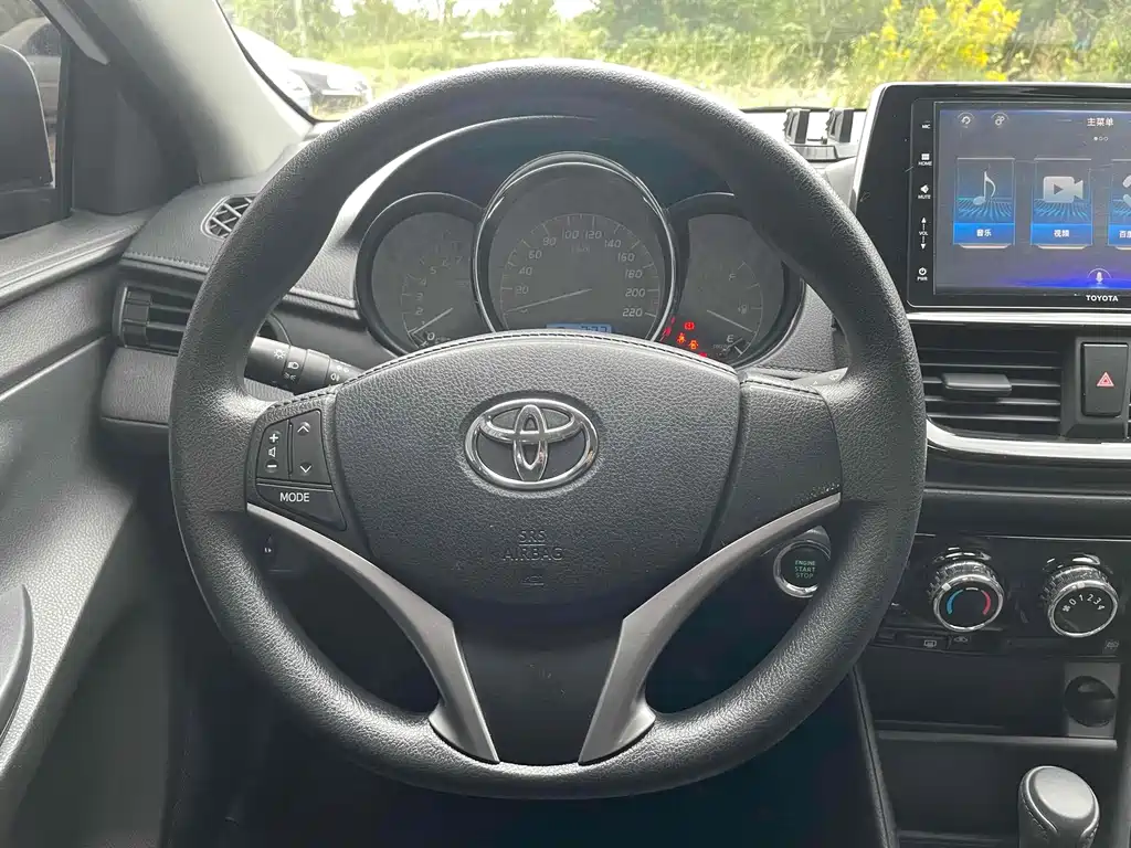 TOYOTA VIOS