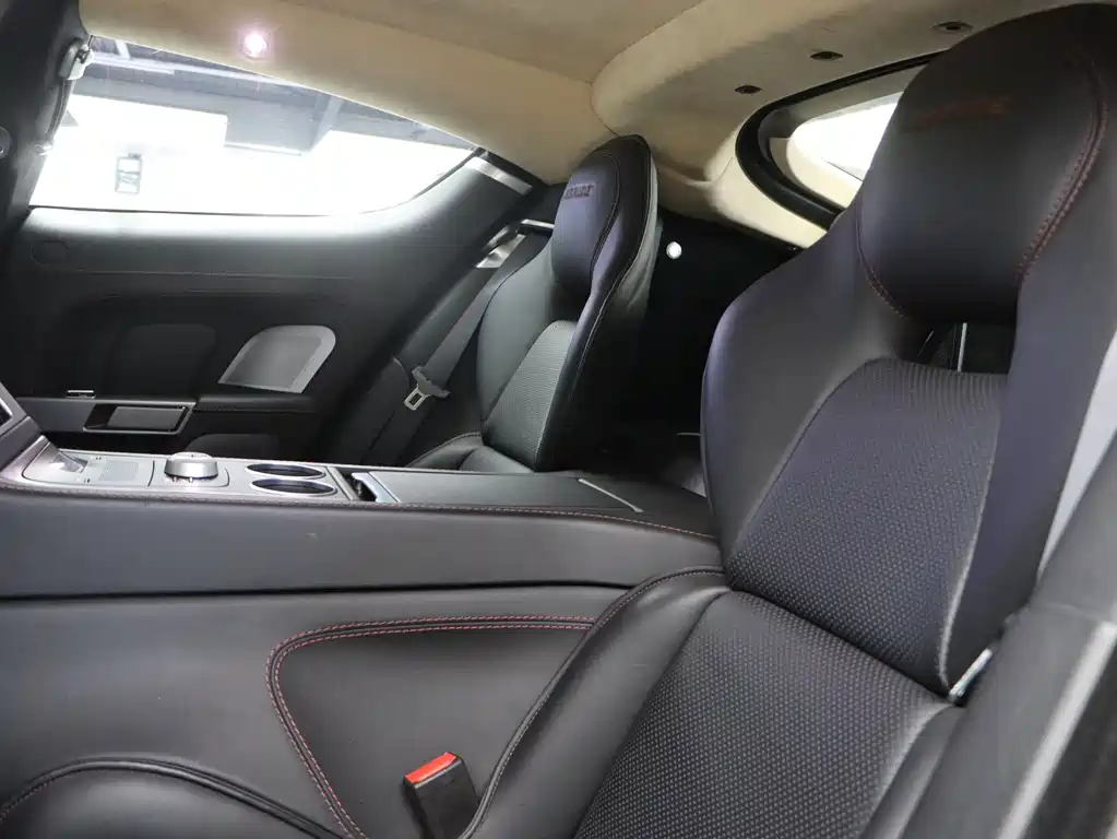 Aston Martin Rapide — фотографии объявления, Фото 32