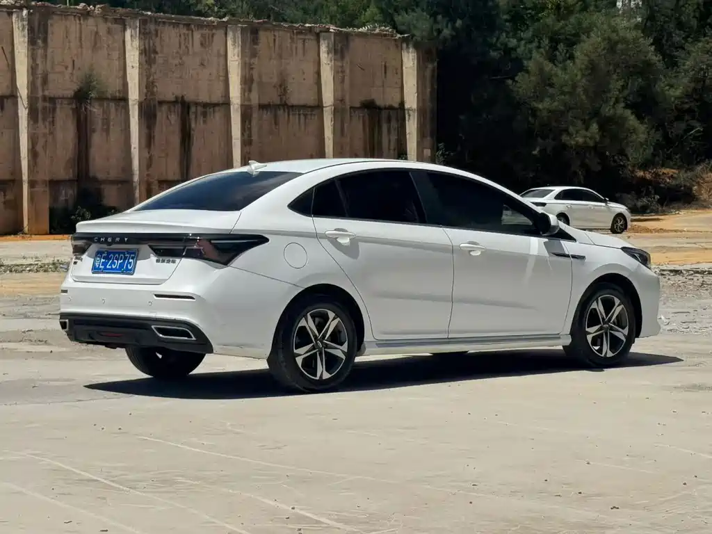 Chery Arrizo 5 PLUS — миниатюра 4