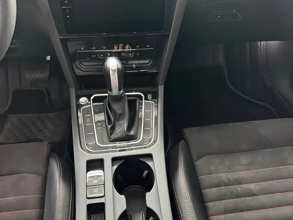 Volkswagen Magotan — миниатюра 11