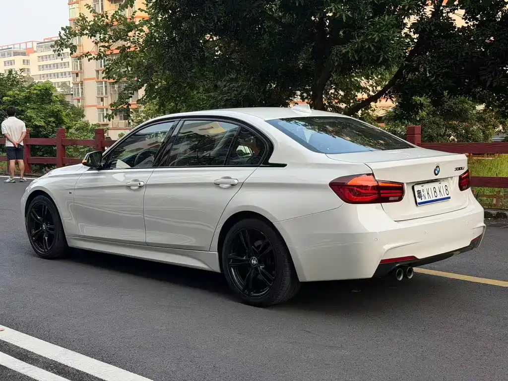 BMW 3 Series — миниатюра 6