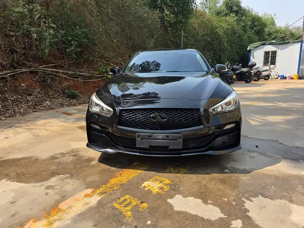 Infiniti Q50L 2015 2.0T Enjoy