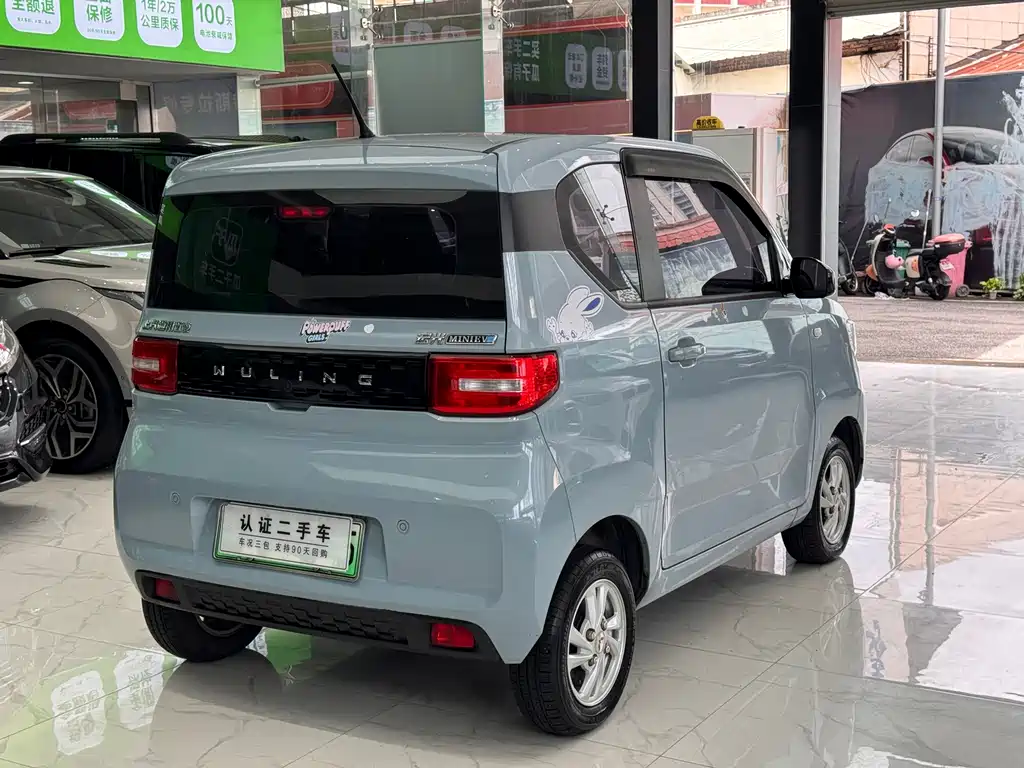 Wuling MINIEV — миниатюра 4