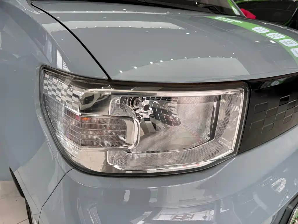 Wuling MINIEV — миниатюра 9
