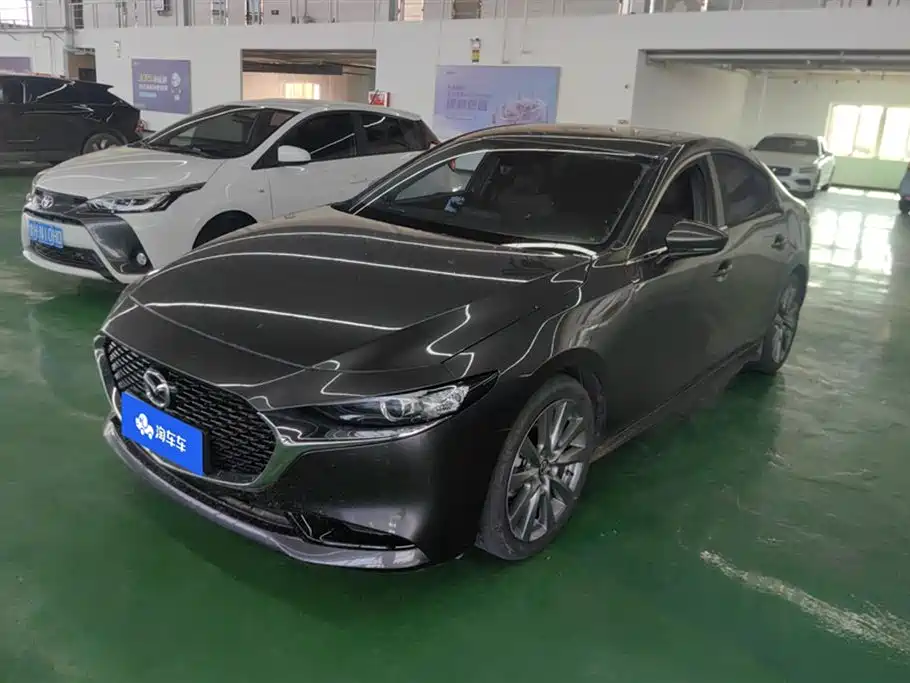Mazda 3 Axela 2024