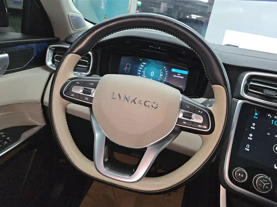 LYNK 01