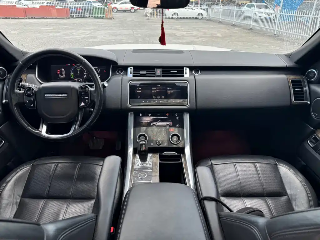 Land Rover Sport PHEV — миниатюра 5