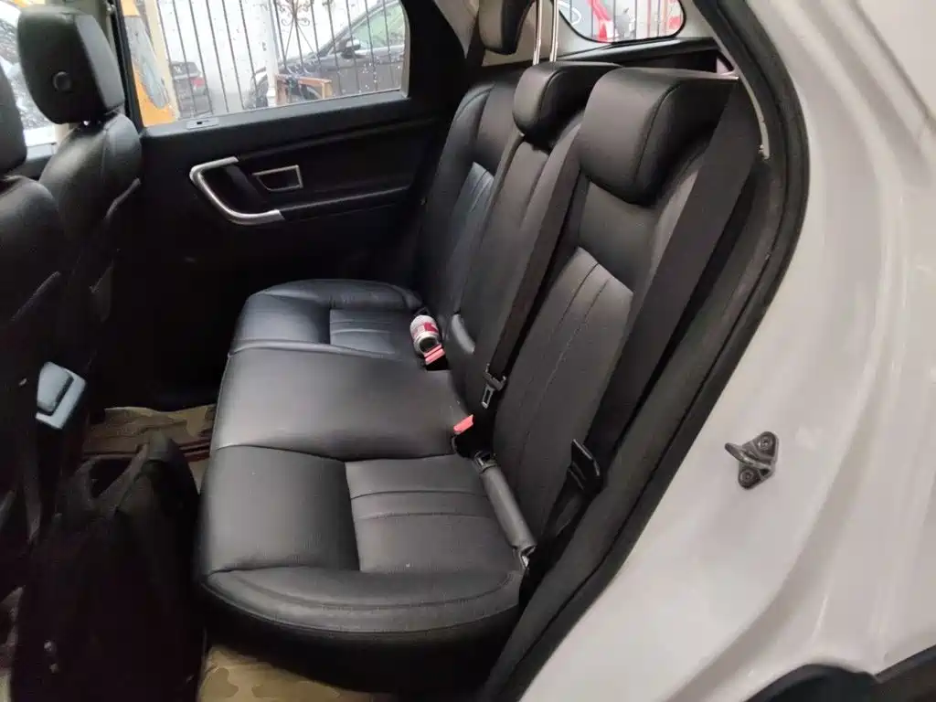 Land Rover Discovery Sport — миниатюра 13