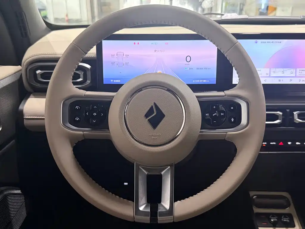 Baojun Yueye — миниатюра 8
