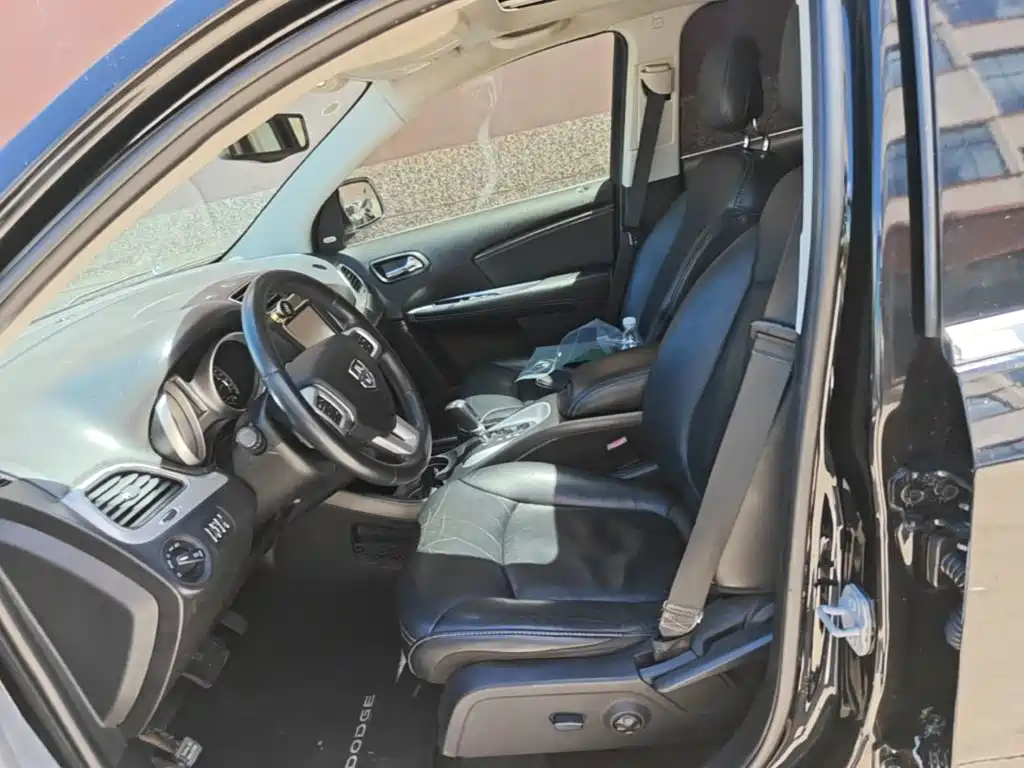 Dodge Journey — миниатюра 15