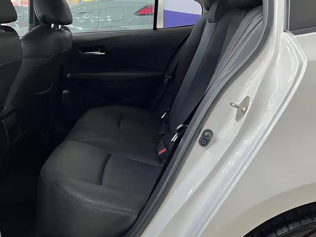 Toyota Corolla — миниатюра 12
