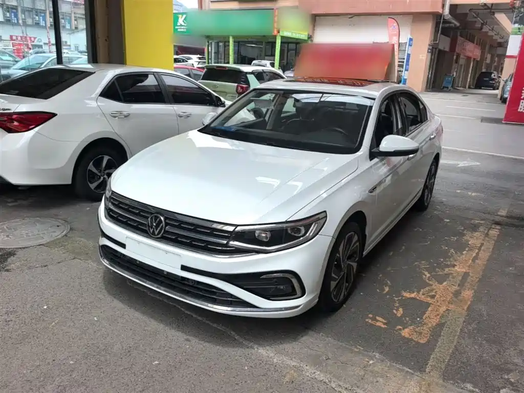 Volkswagen Bora 2023