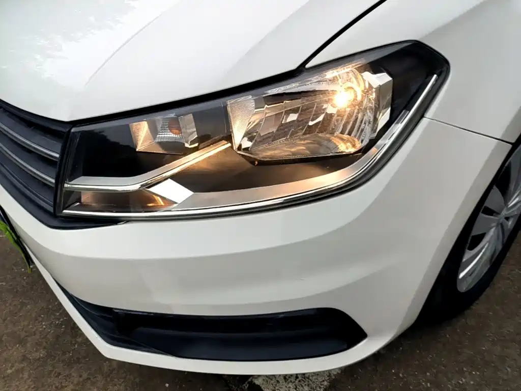Volkswagen Santana — миниатюра 24