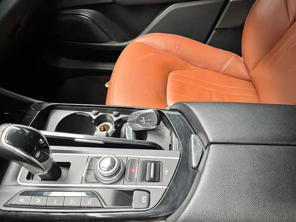 Maserati Levante — миниатюра 5