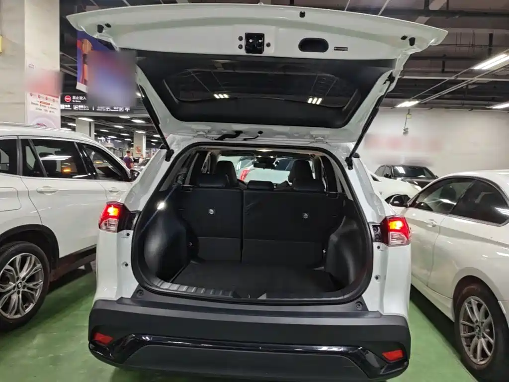 Toyota Frontlander — миниатюра 19