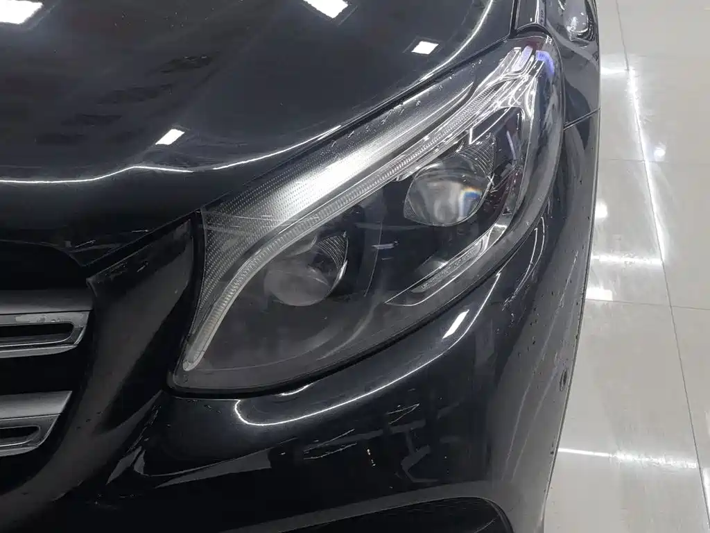 Mercedes-Benz GLC — миниатюра 6