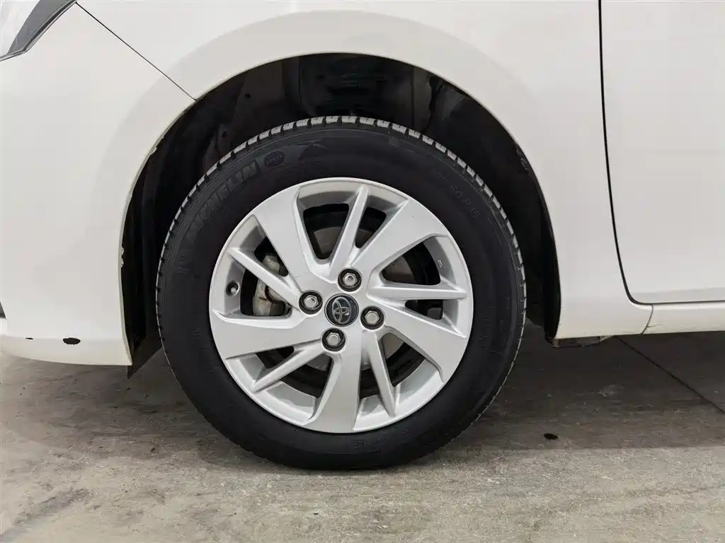 TOYOTA YARIS L ZHIXUAN