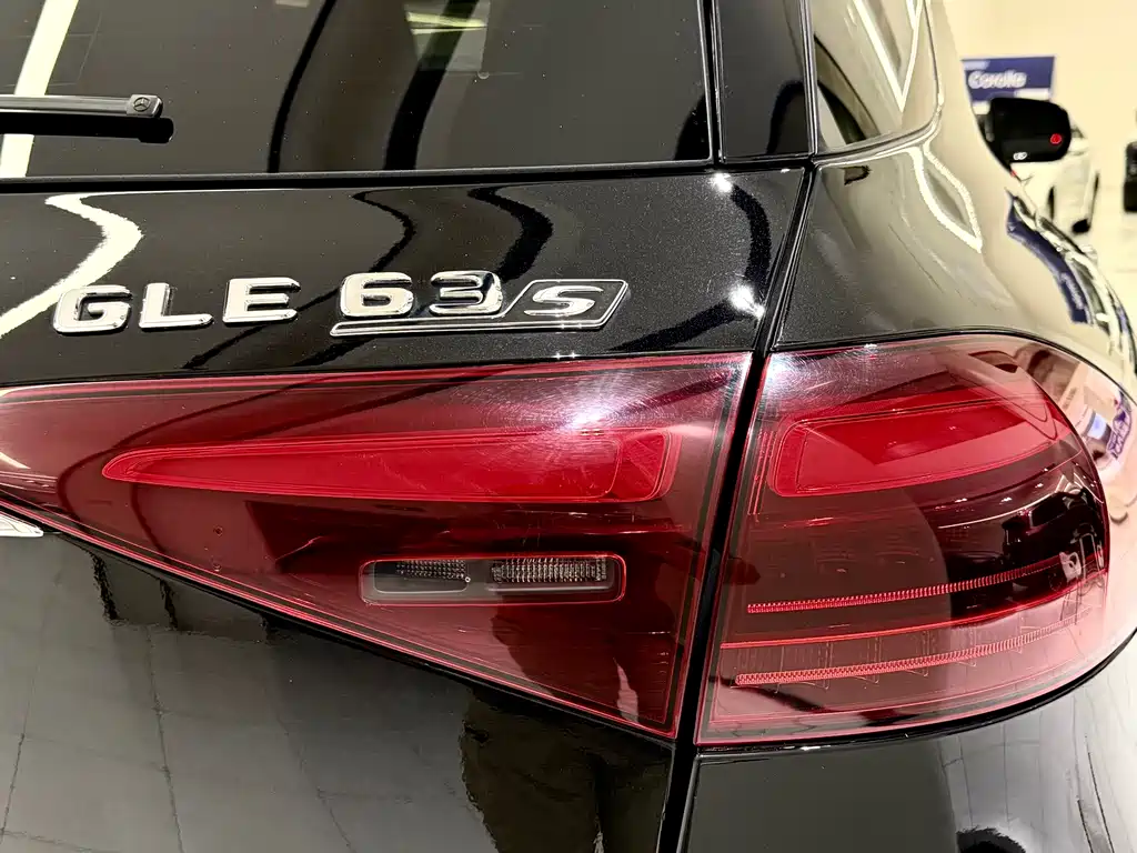 Mercedes-Benz GLE AMG — миниатюра 14