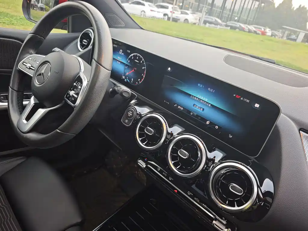 Mercedes-Benz B-Class — миниатюра 13