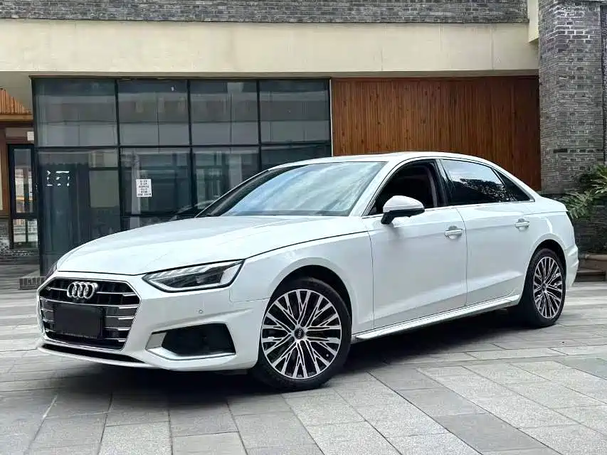 Audi A4L 2020