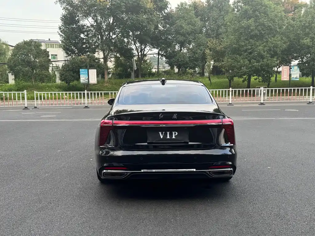 Hongqi Hongqi H5 — миниатюра 6
