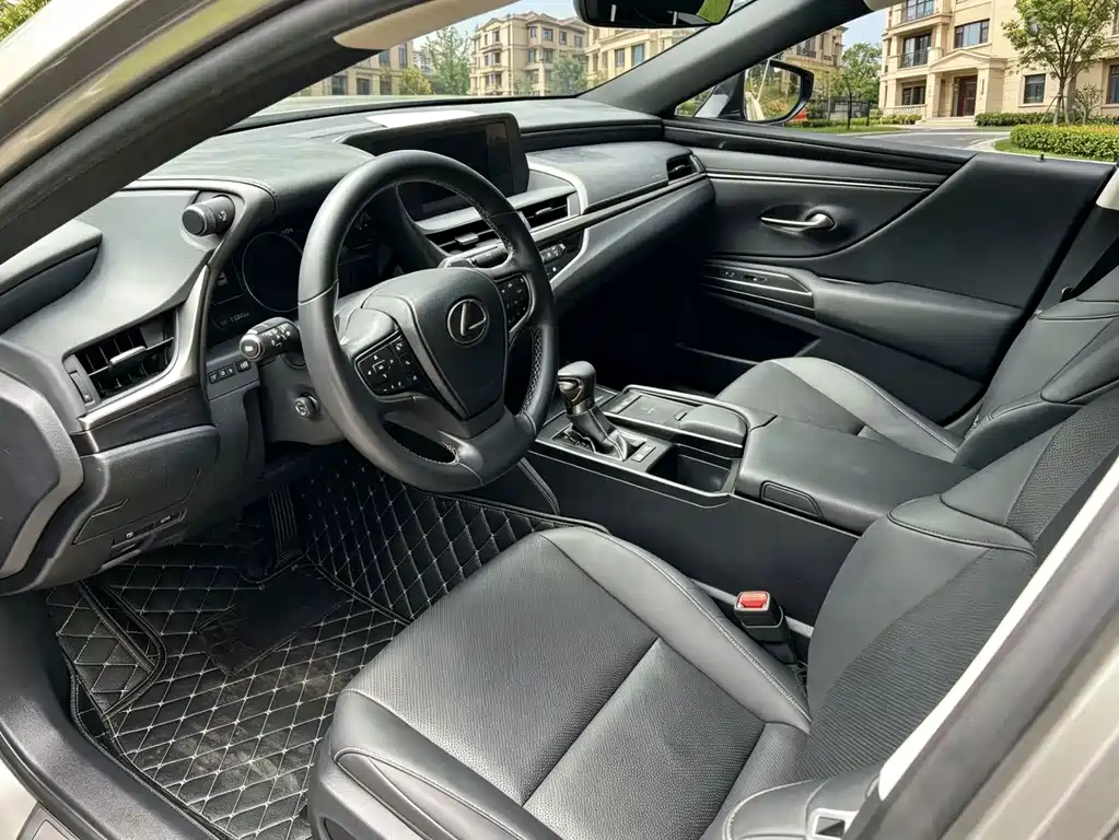 Lexus ES — миниатюра 4