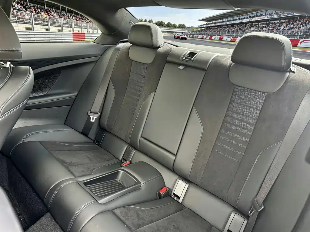 BMW 2 Series (Import) — миниатюра 5