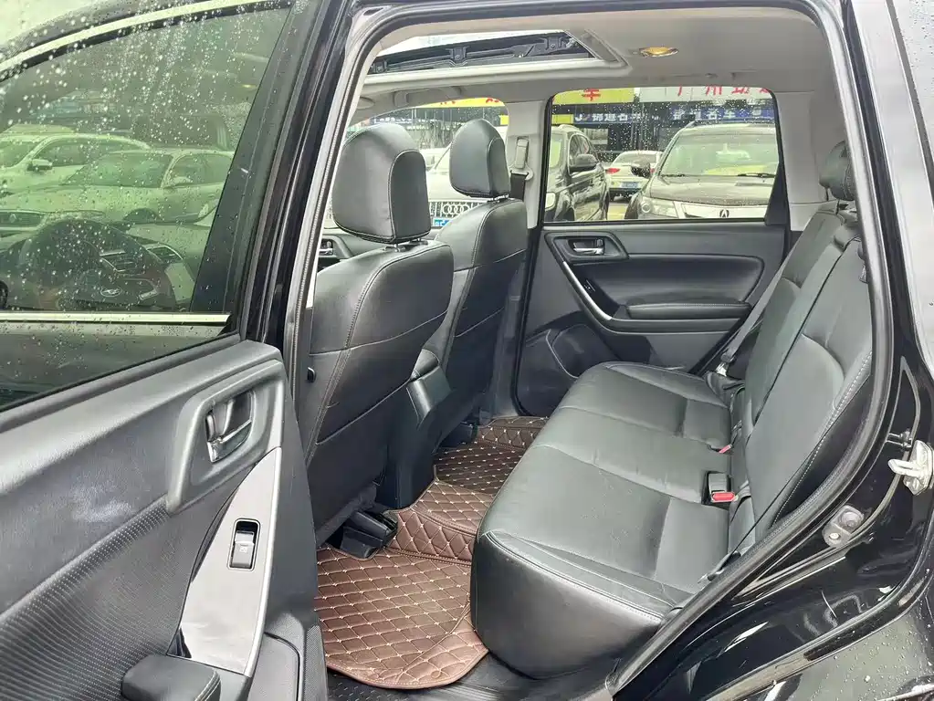 Subaru Forester — миниатюра 8
