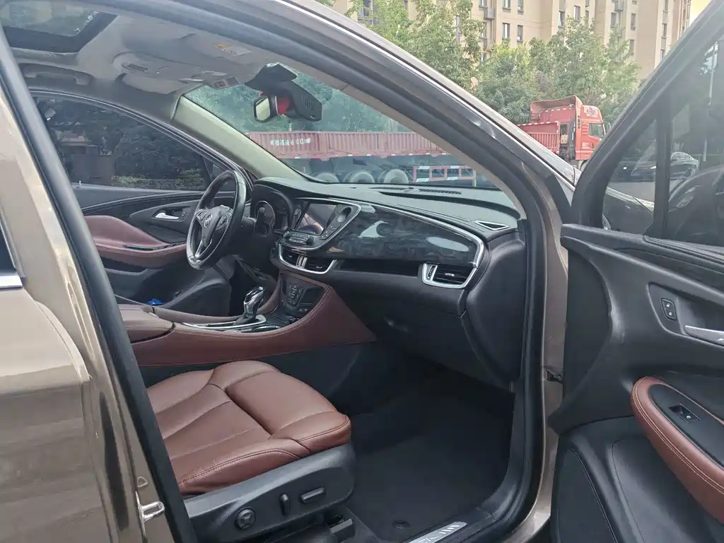 Buick Envision Plus — миниатюра 9