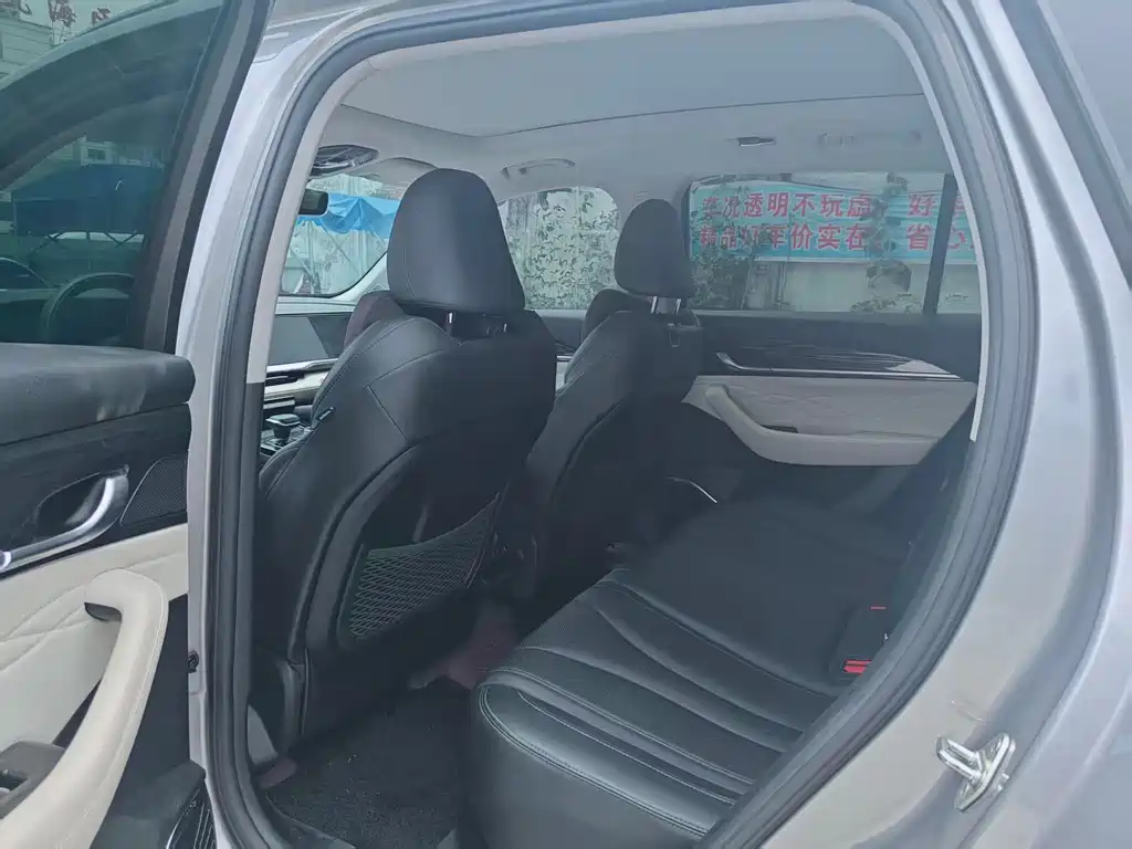 Geely Xingyue L — миниатюра 9