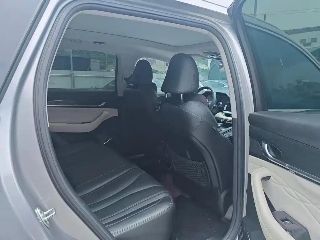 Geely Xingyue L — миниатюра 11