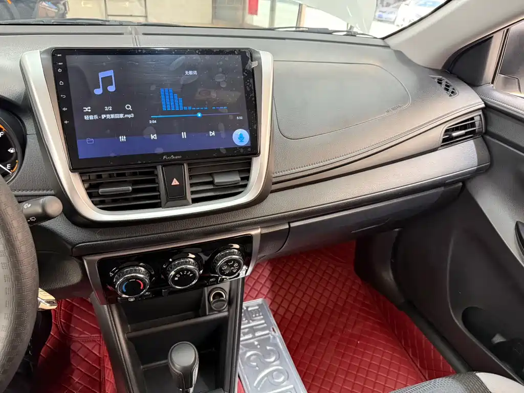 TOYOTA YARIS L ZHIXUAN