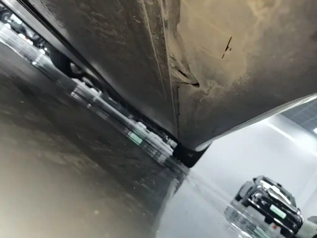 Tesla Model 3 — миниатюра 21